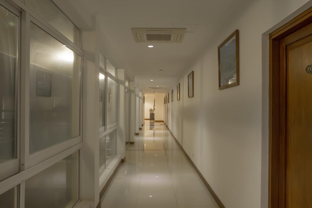 Hotel Villa Viana Marawila Ngoại thất bức ảnh