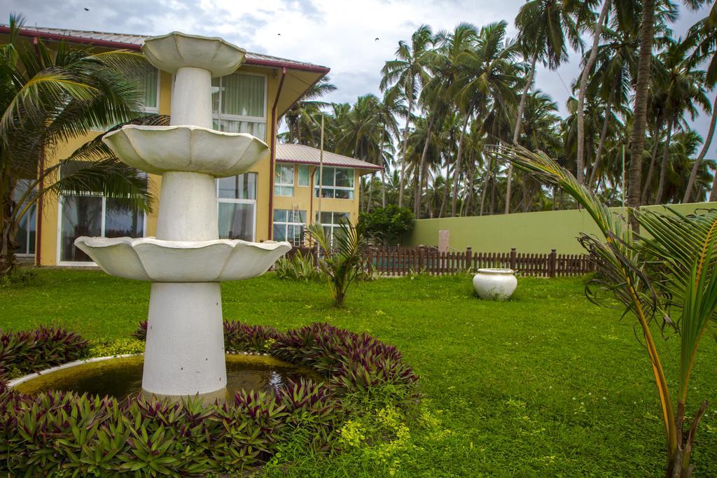 Hotel Villa Viana Marawila Ngoại thất bức ảnh