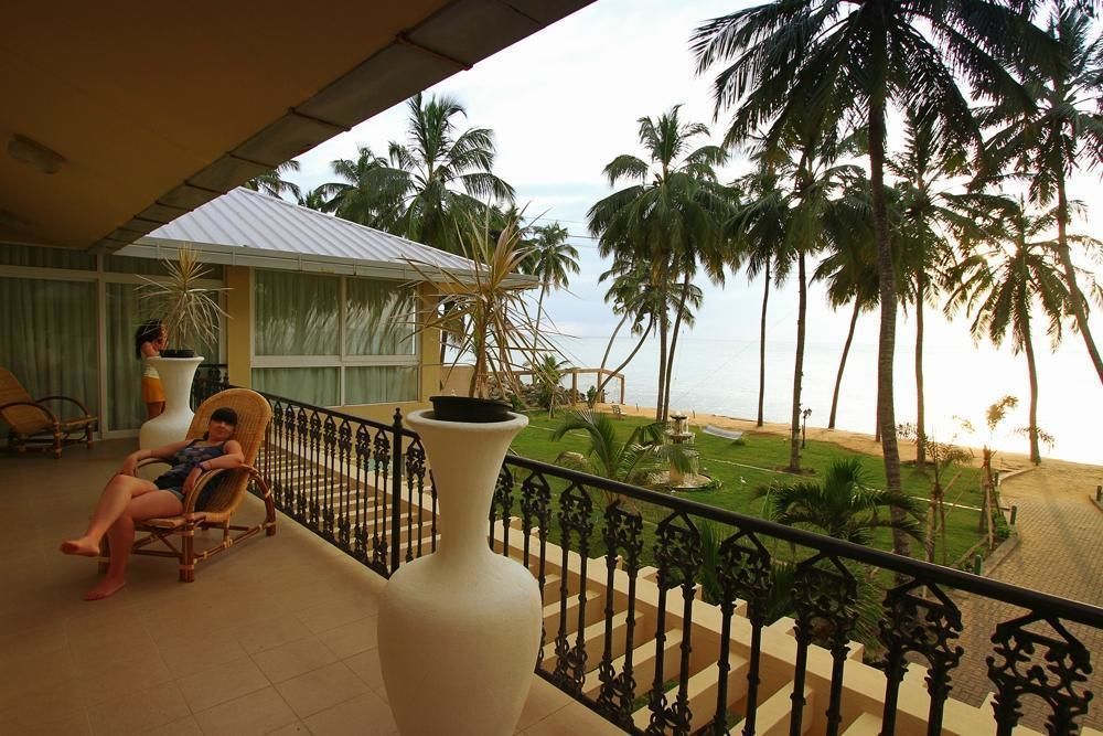 Hotel Villa Viana Marawila Ngoại thất bức ảnh